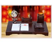 2013新款紅木臺(tái)歷